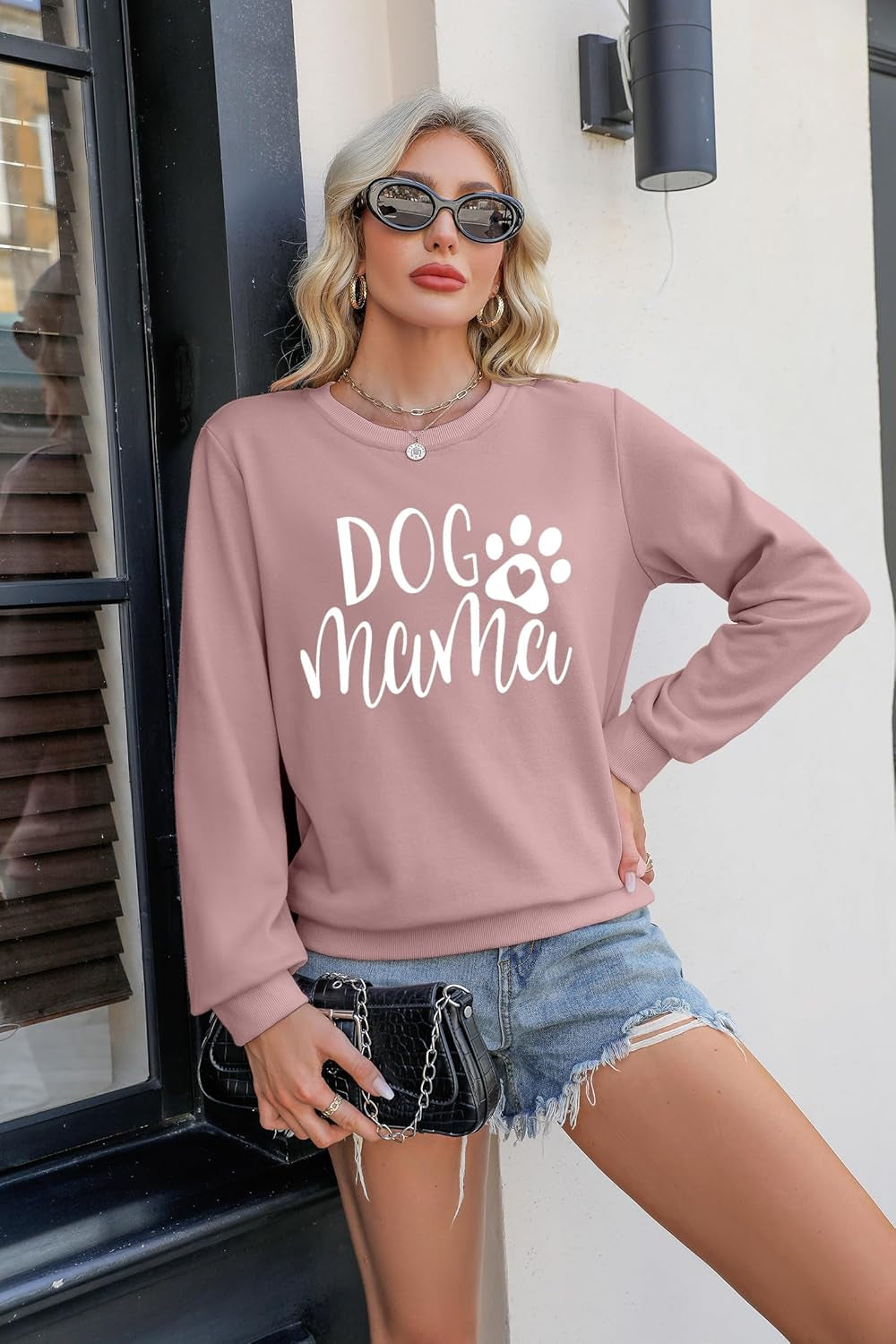 Women's Dog Mom Sweatshirt - Graphic Pullover with Cute Paw Design for Puppy Lovers - Casual Long Sleeve Tee